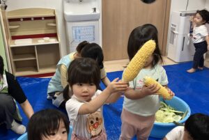 とうもろこしの皮むきと、コーンづくしの一日(笑)