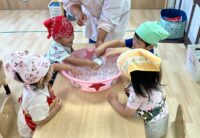 お塩を使って科学実験！！ひんやりゼリー作り　